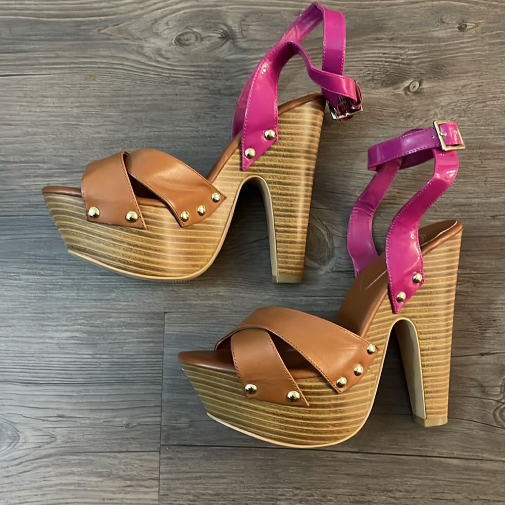 JS by Jessica Wood Platform Sandal